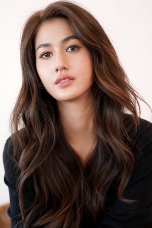 Pinkploy Paparwadee Chansamorn